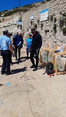 197a24b4 a940 496e 9bb5 14fe76ec261b